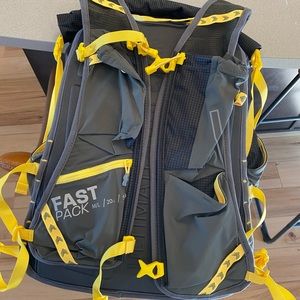 Ultimate Direction Fast Pack 20